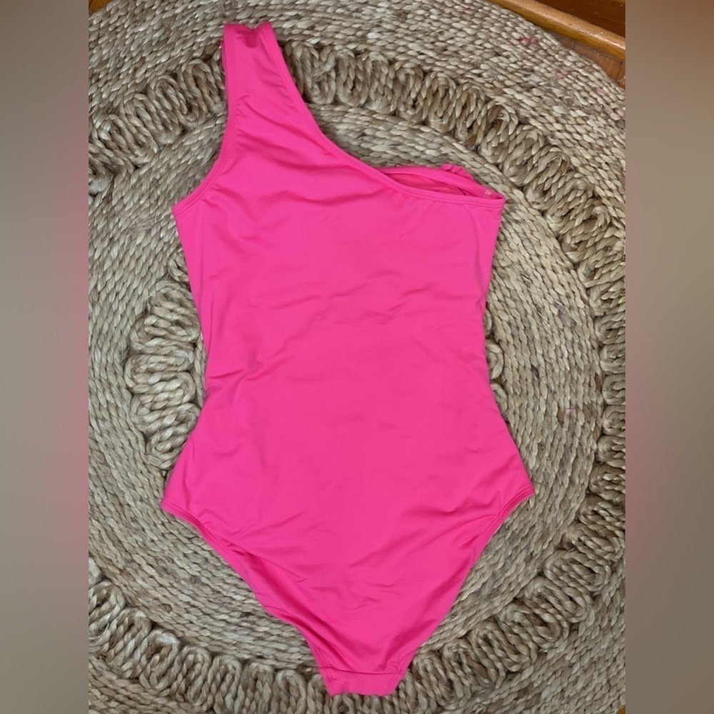 Kenneth Cole New York Pink One Shoulder Ruffle Edge One Piece Size Medium - Picture 7 of 9